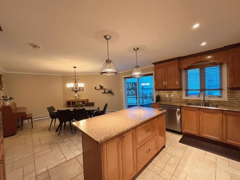 魁北克Sweetwater House公寓 外观 照片